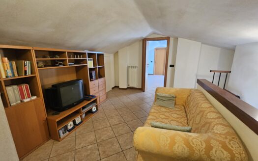 LA SPEZIA APPARTAMENTO CON INGRESSO INDIPENDENTE