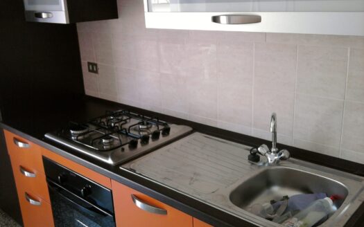 QUADRILOCALE A POCHISSIMI PASSI DAL CENTRO DI LERICI