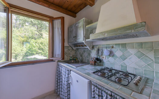 CASA INDIPENDENTE ALLA ROCCHETTA- MONTI BRANZI